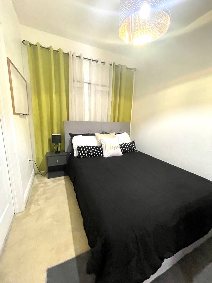 غرفة النوم 2