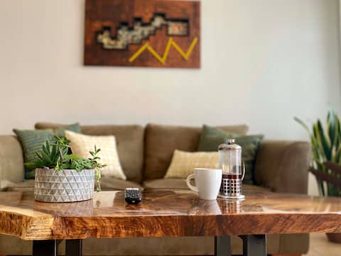 Charming apartment with art in Bº Escalante!