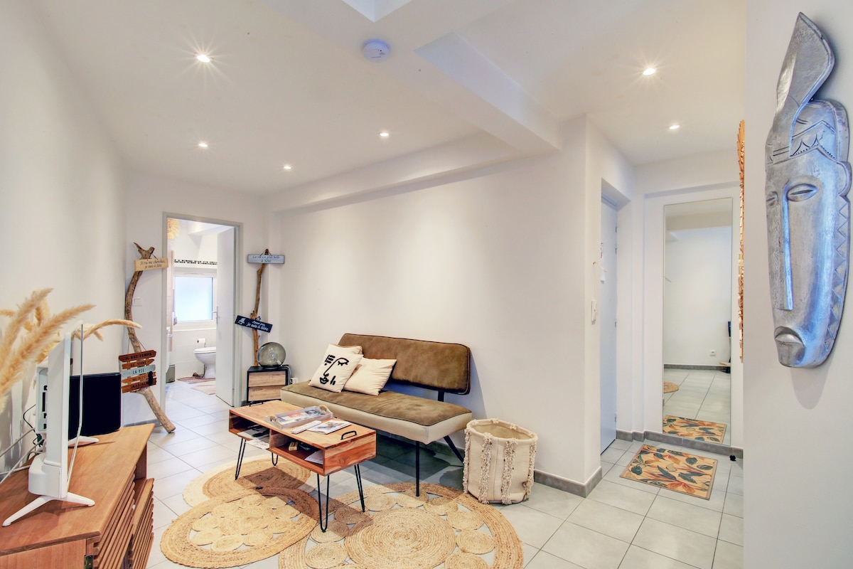 Popular Airbnb listing: Sète nice apartment in Sète
