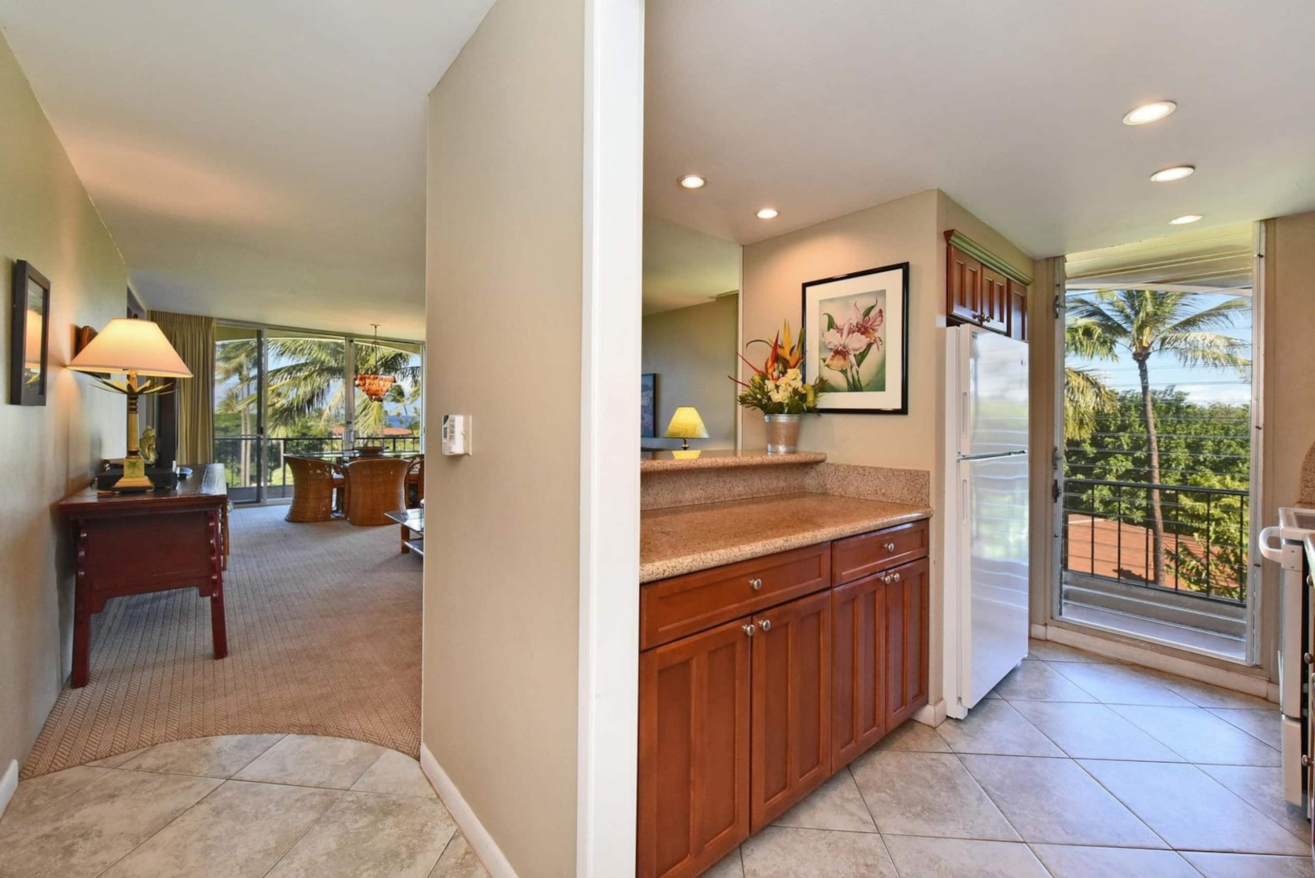 Resort in Lahaina · ★5.0 · 1 bedroom · 2 beds · 1 private bath - Image 8