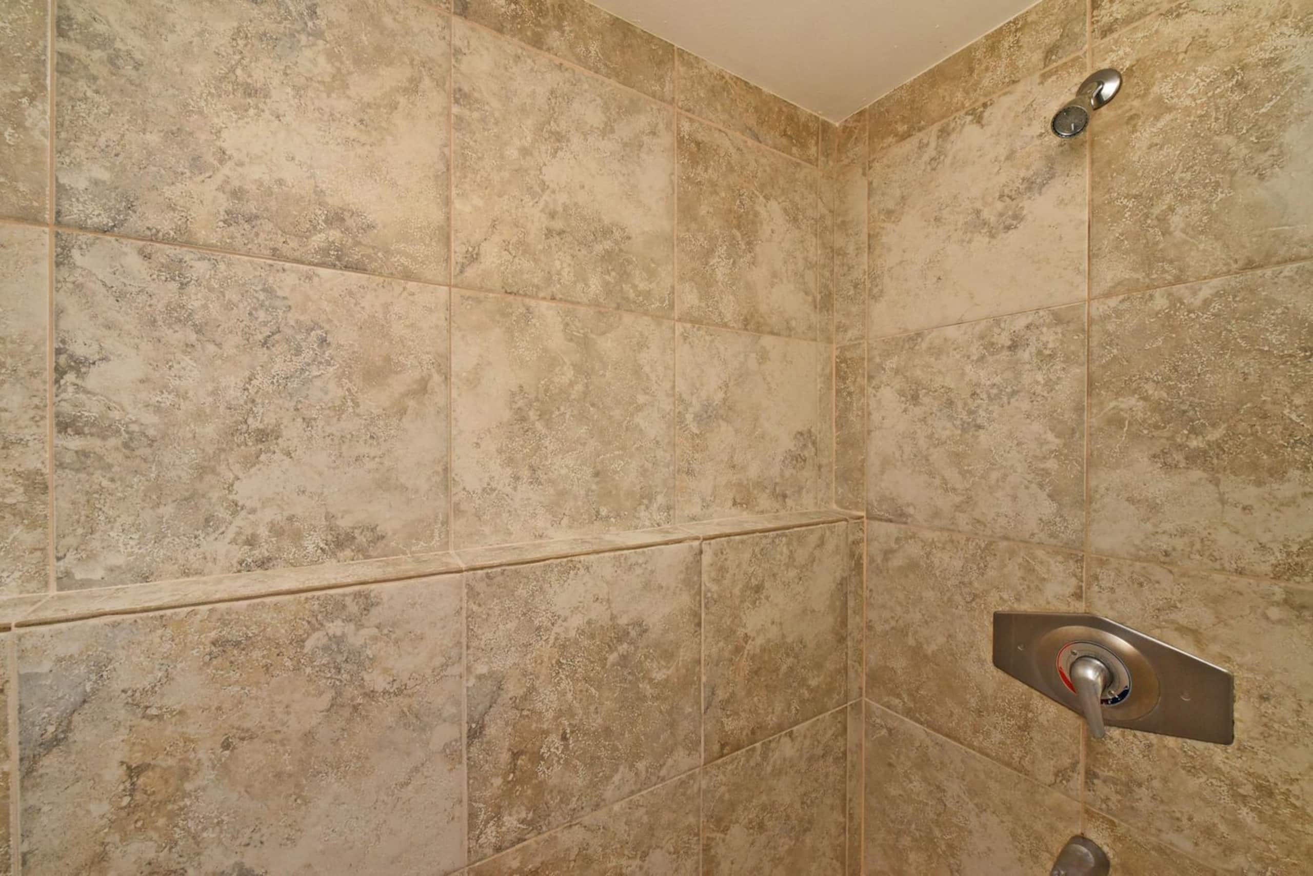 Resort in Lahaina · ★5.0 · 1 bedroom · 2 beds · 1 private bath - Image 13