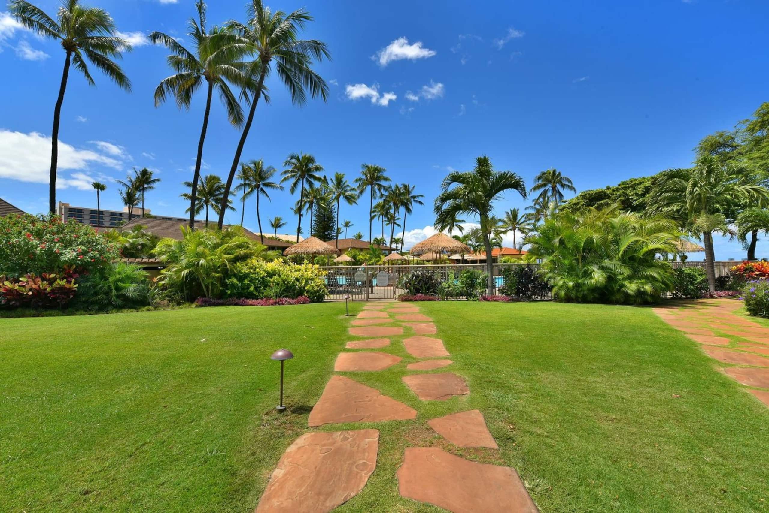 Resort in Lahaina · ★5.0 · 1 bedroom · 2 beds · 1 private bath - Image 17
