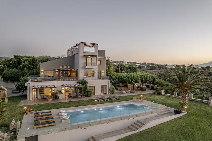 Villa Heora – The Floating Residence