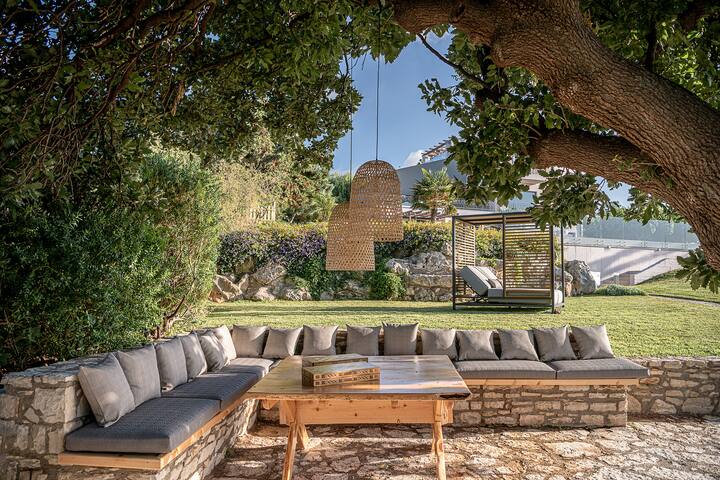 Villa Heora – The Floating Residence gallery image 5