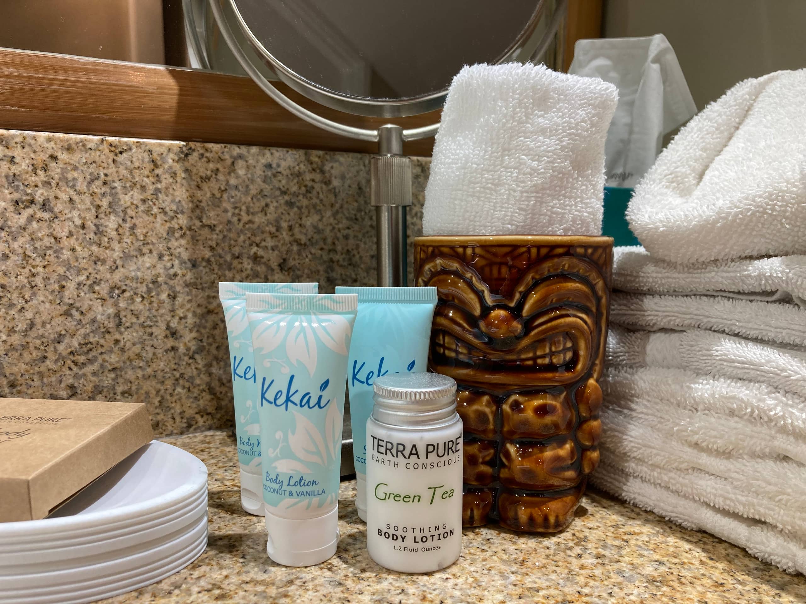 Resort in Lahaina · ★4.92 · Studio · 1 bed · 1 private bath - Image 10