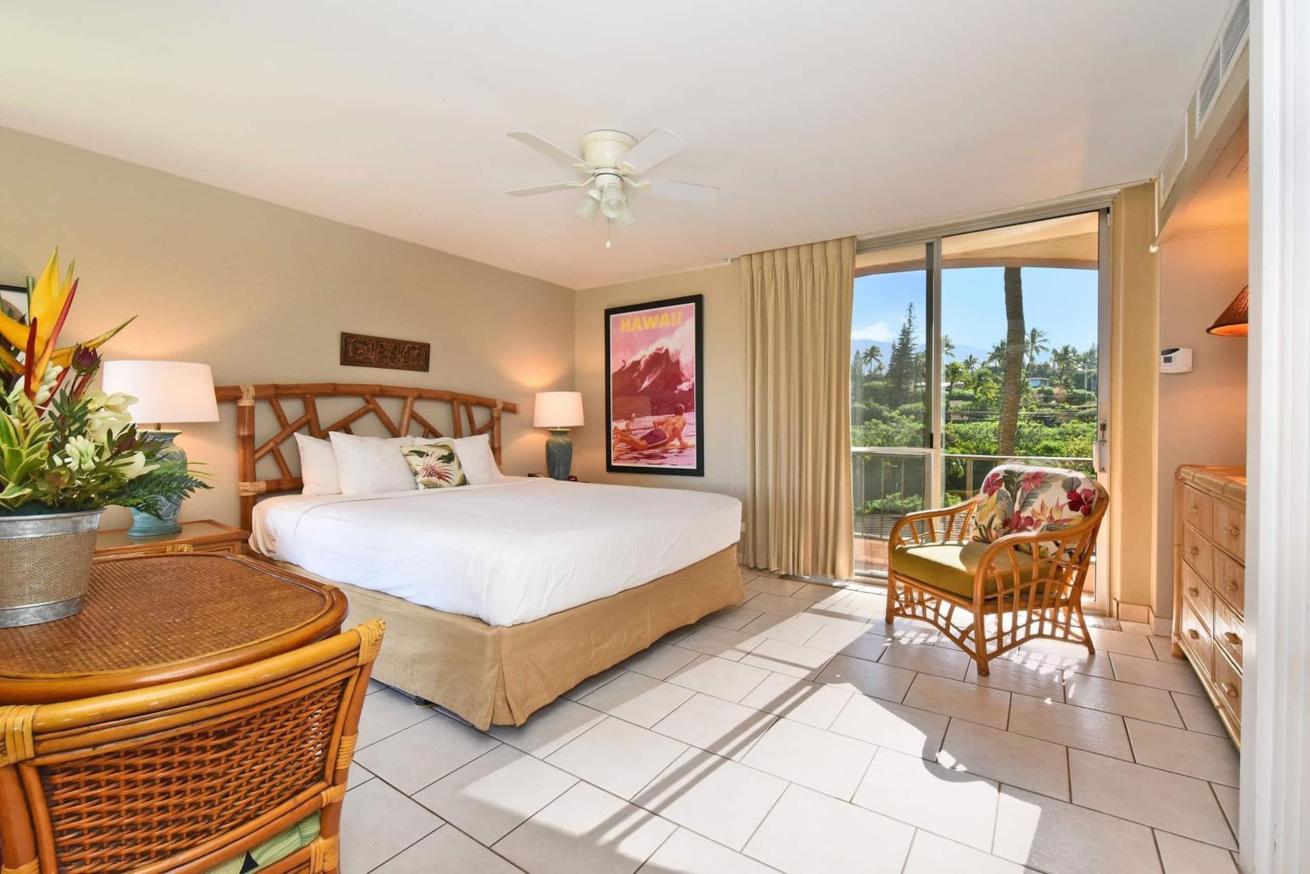 Resort in Lahaina · ★4.92 · Studio · 1 bed · 1 private bath - Image 24
