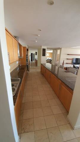 Marina View Three bedroom gallery image 3