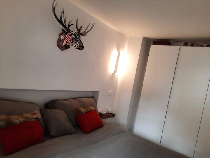 Dhomë gjumi dopio "queen"