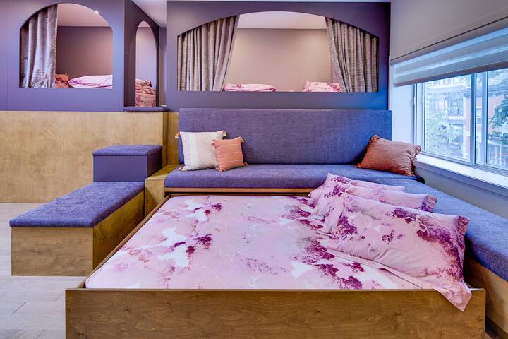 Walk Score 96 | King | 65” TV | W/D | AC gallery image 3