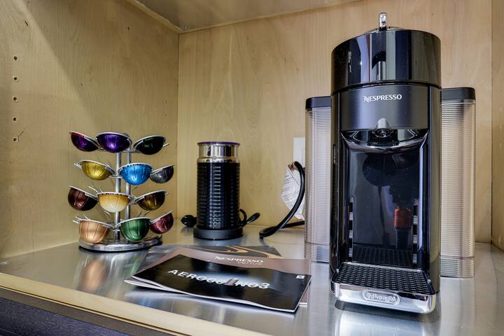 Walk Score 96 | King | 65” TV | W/D | AC gallery image 5