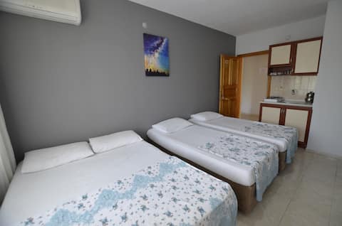 Unit for up to 4 guests, clean great location