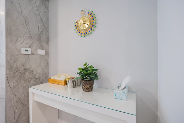 Fifa 2026-modern 2br Suite In Surrey - Surrey
