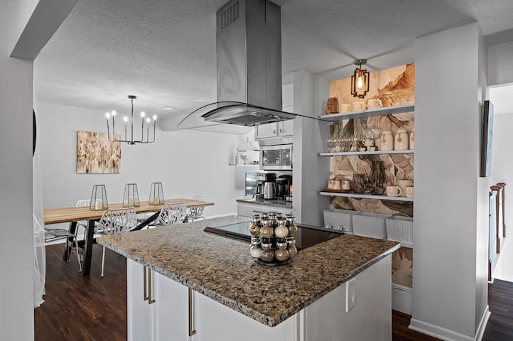 Perfect group-friendly home. Charming and stocked!