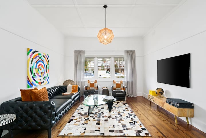 Stunning home – Walk to beach