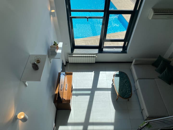 Loft Luxueux Avec Parking Et Piscine - 