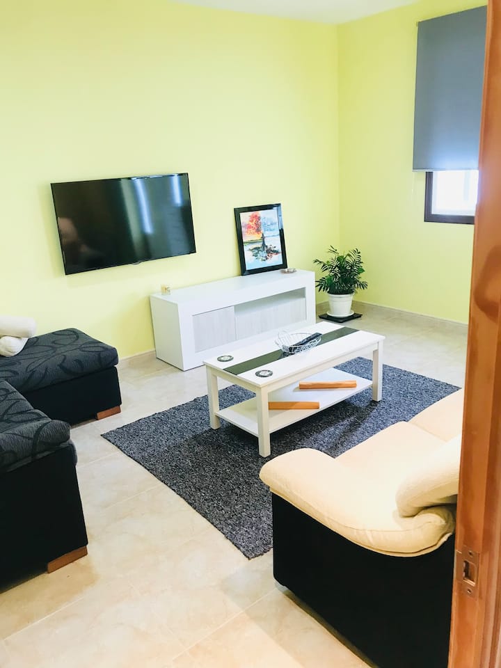 Agradable Casa Con Patio - Cangas