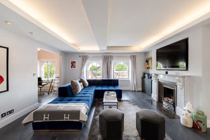 5-Bed Penthouse | Huge Roof Terrace & AC