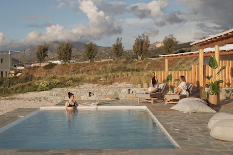Luxurious Villa with Pool, Sea and Sunset View