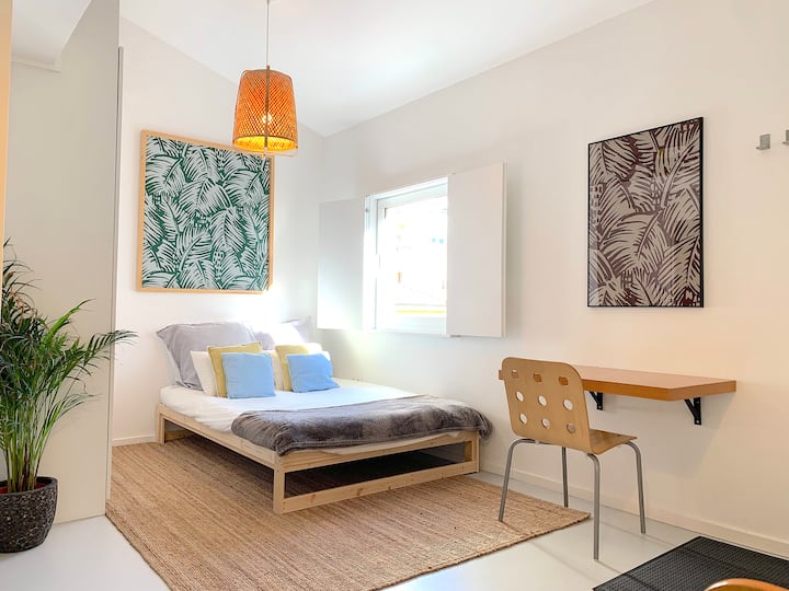 Cosy Efficiency Apartment With Pool & Lounge - Porto, Portugal