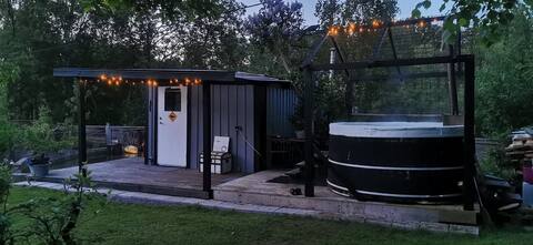 Charming villa with private hot tub and sauna