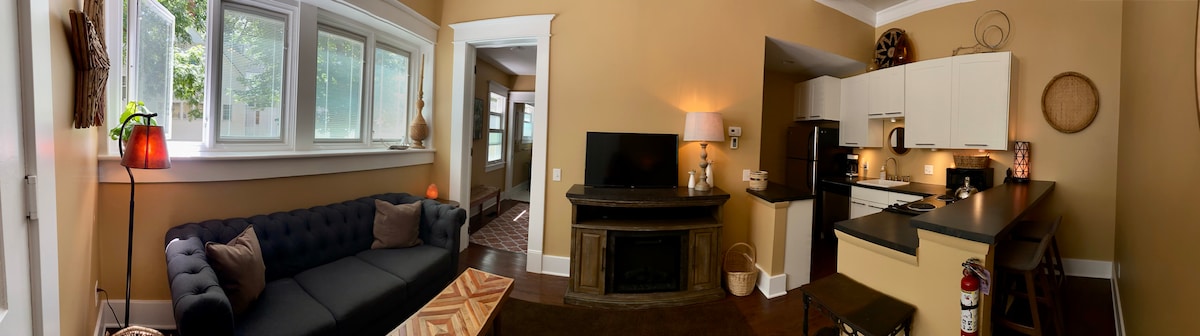 Open Concept, Living Room/Kitchen