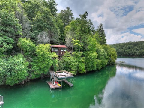 Classic Lake Blue Ridge Cabin | Rustic and Elegant