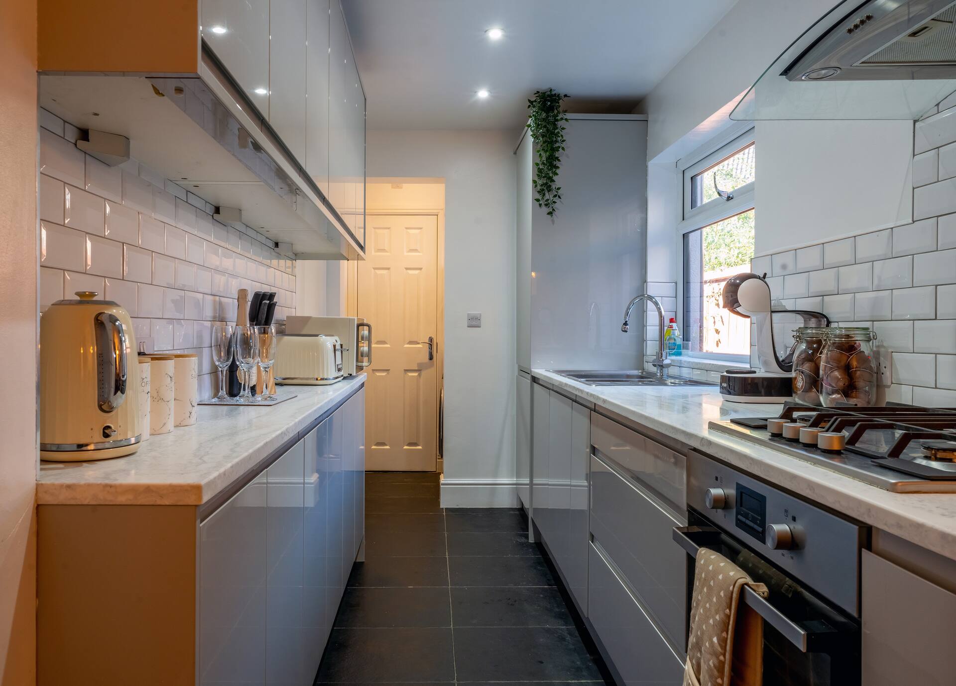 No6 - Beverley - Elegant Townhouse - Central location — photo 2