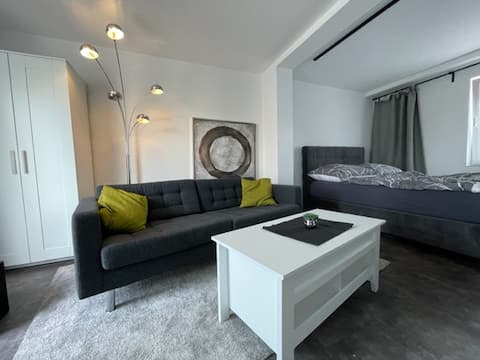 Lokschuppen - Track 11 - Box spring bed / Wi-Fi
