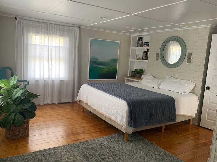 The Cottage at Cape Cod Bay Houses for Rent in Bourne, Massachusetts
