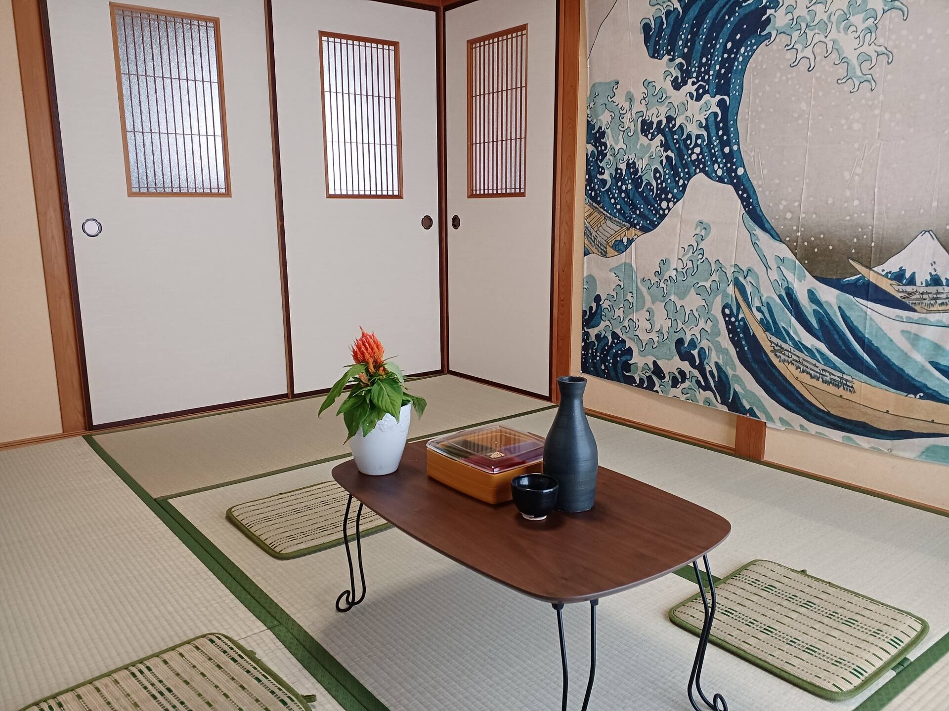 [Kumano Shirahama MIZUKI-YA] Shirahama Station is a 7-minute drive!20-minute drive to the World Heritage Kumano Kodo Entrance!Sleeps 9