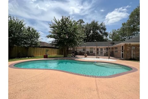 West End Beaumont Oasis