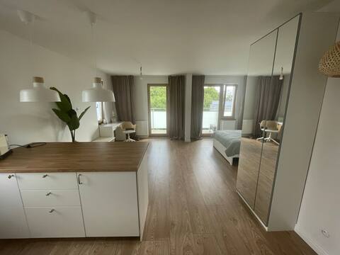 Popular Airbnb listing: cozy condo 5 min. from the sea, sea view in Gdynia