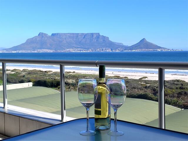 Dolphin Beach H203 Table Mountain Views