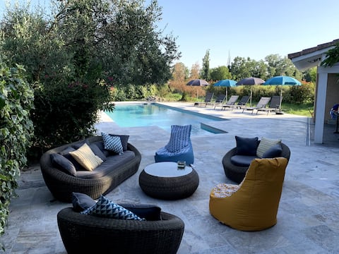 Villa in the countryside, Pool, Hot tub.