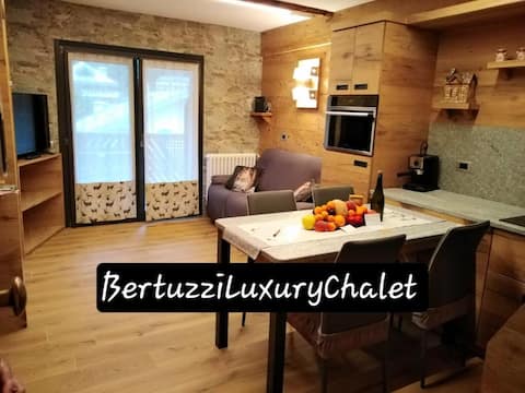 Bertuzzi homes "Luxury Chalet"