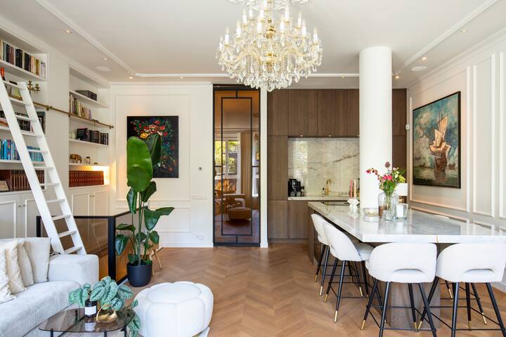 Luxury 3-Bedroom Canal Home Keizersgracht – 120m² gallery image 3