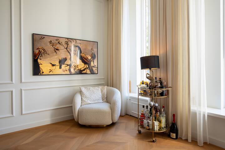 Luxury 3-Bedroom Canal Home Keizersgracht – 120m² gallery image 4