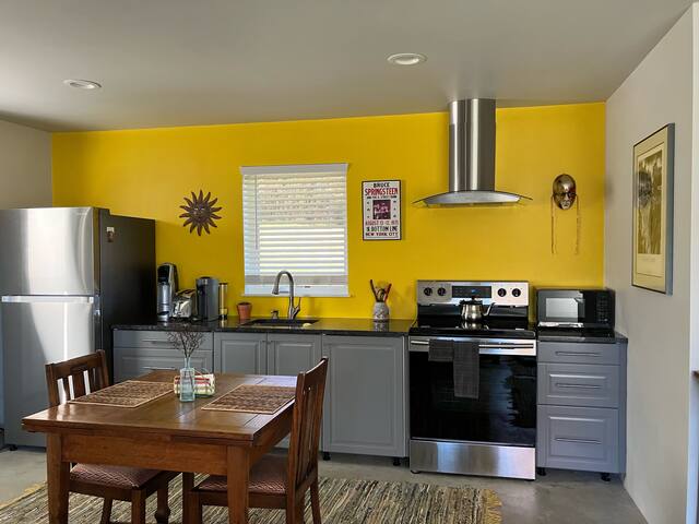 Guest favorite listing in Staunton