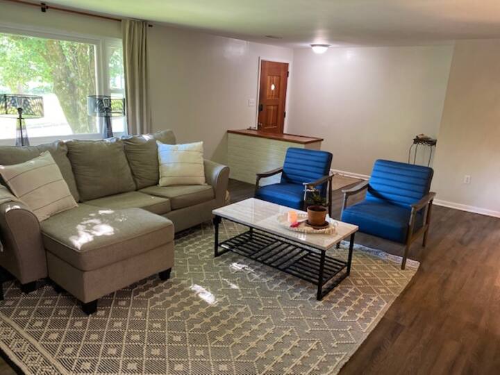 Quiet cottage near Covenant College & Rock City Houses for Rent in