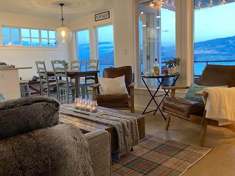 Top performing Airbnb: Oh the VIEW! - Lake Okanagan Cottage in Central Okanagan West