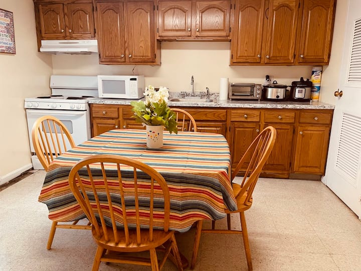 Top Harvard Square 1 Bed Room With Free Parking - Cambridge, MA