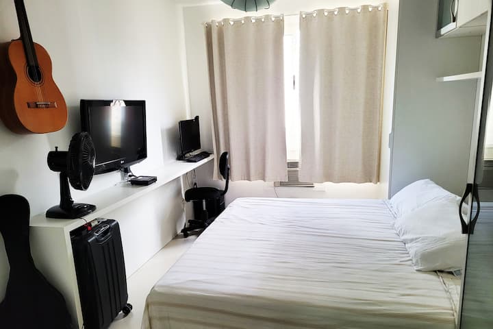 جناح بسرير بمقاس كبير