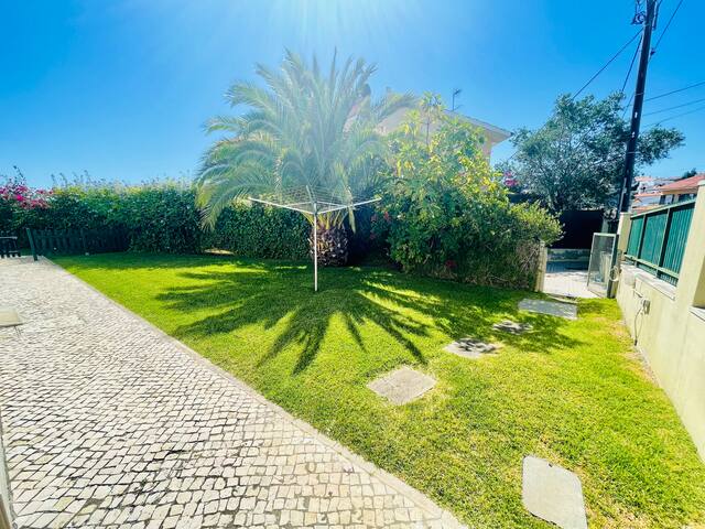 Rainbow house (Cascais) gallery image 3