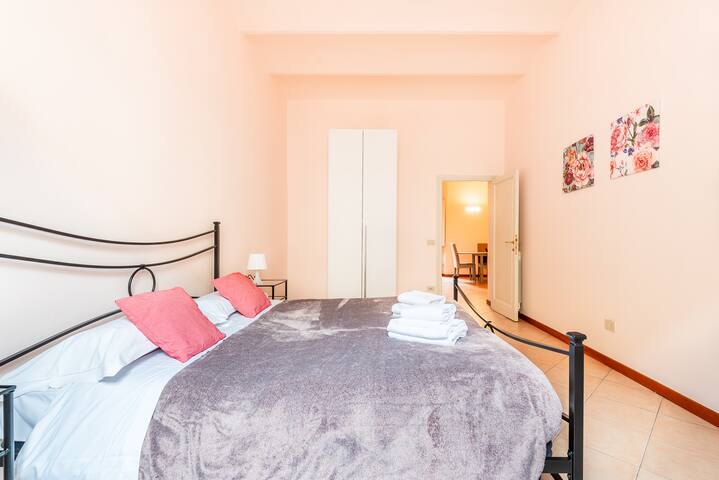 Home in Sant’Ambrogio gallery image 2