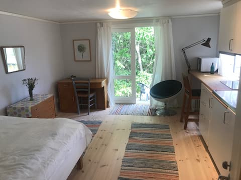 Popular Airbnb listing: Mini house near the beach, free parking in Kalmar