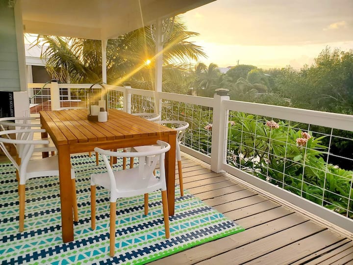 Lovely canalfront 2BR/2BA home in Big Pine Key Houses for Rent in