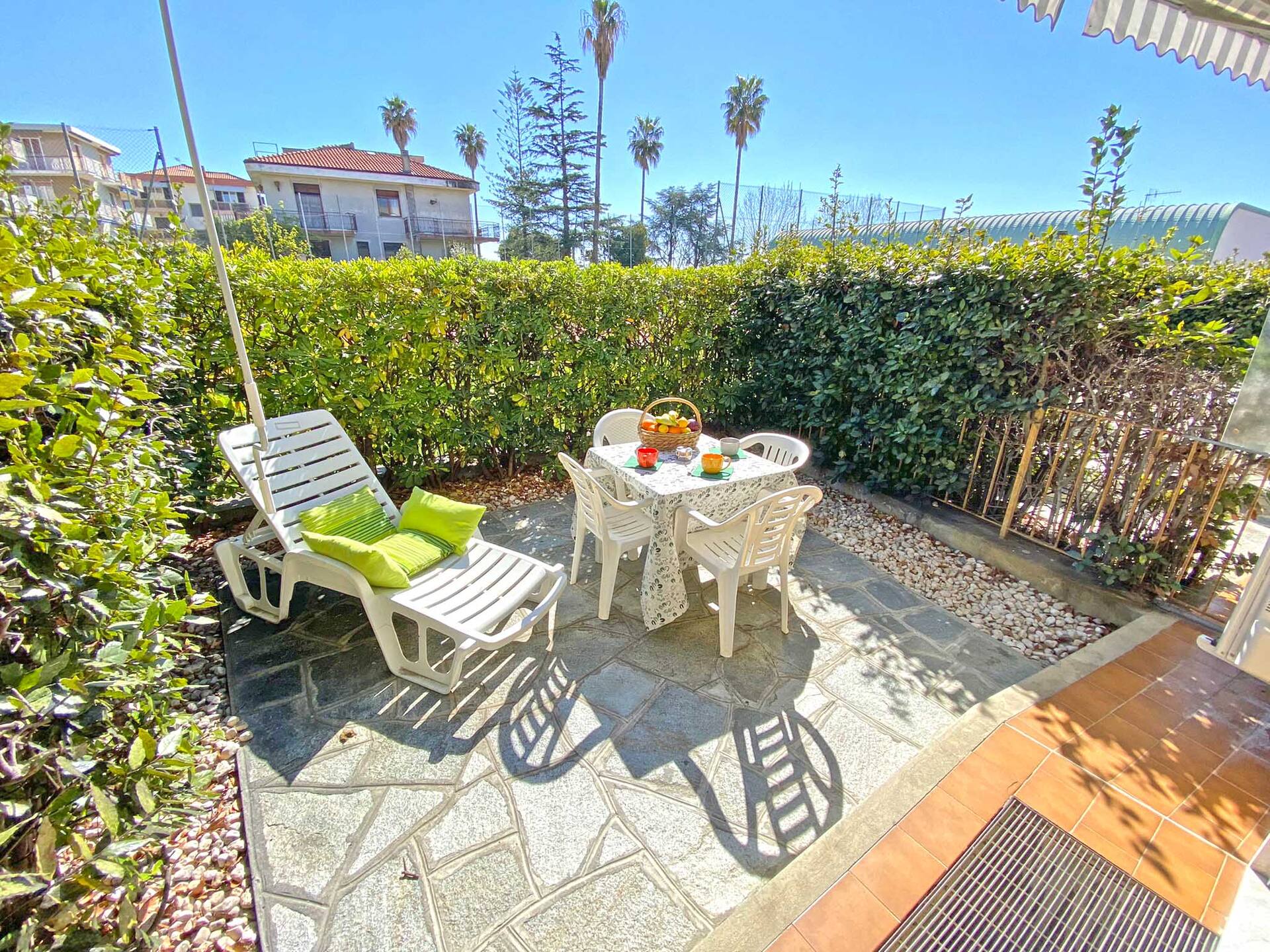 Studio apartment with balcony with sea view 50 meters from the sea — photo 2