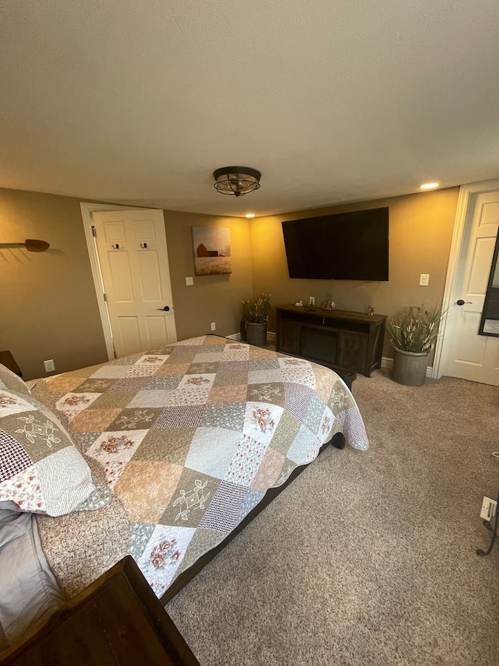 საძინებელი 1