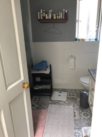 3 bed luxury home Dublin south city. Bus stop 100m gallery image 5