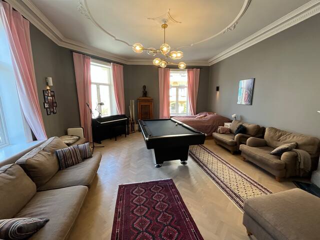 Frogner Central – 212 sqm, pool table, 3 bathrooms gallery image 2